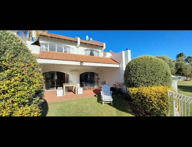 3 BEDROOM TOWNHOUSE FOR SALE IN VAAL MARINA